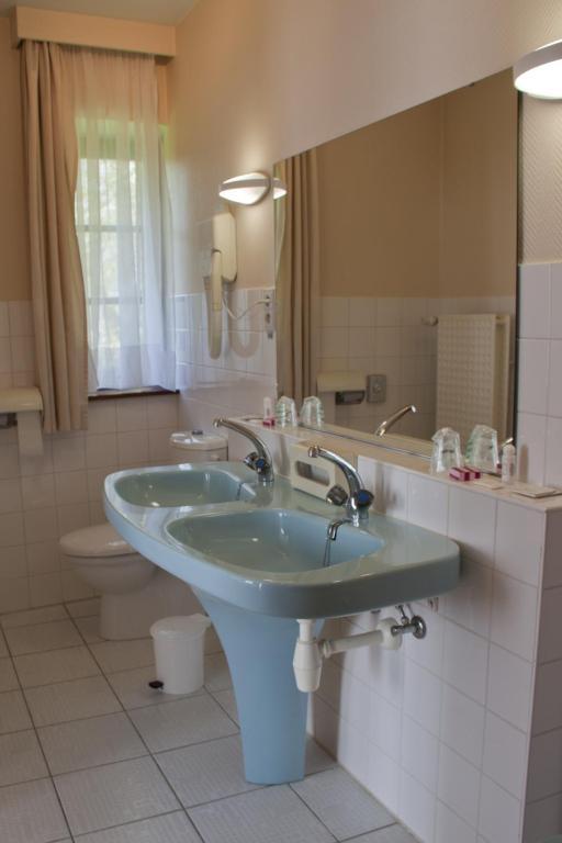 Hotel Tromcourt Couvin Pokoj fotografie
